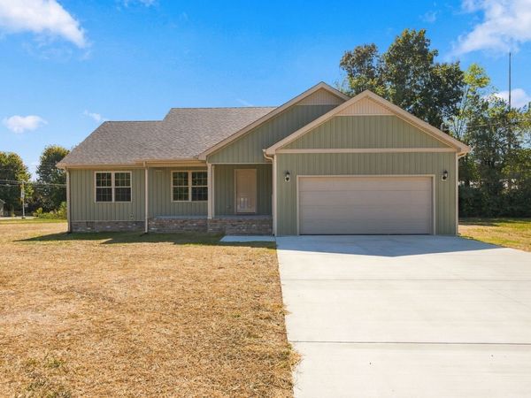 1 Sunset Falls Rd , Tullahoma, TN 37388