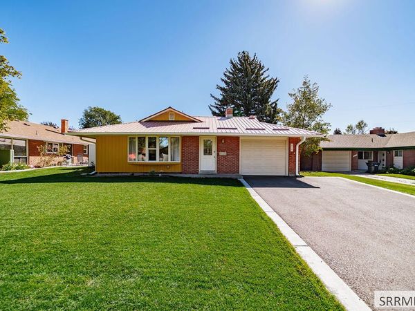 818 Maplewood Drive, IDAHO FALLS, ID 83401