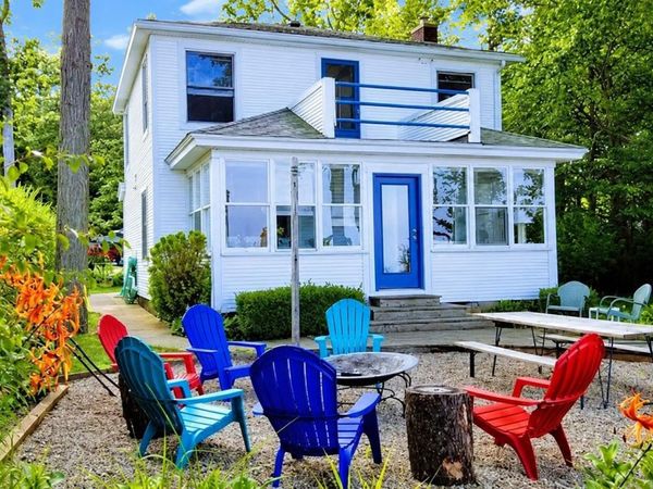 2405 Lakefront Drive, Holland, MI 49424