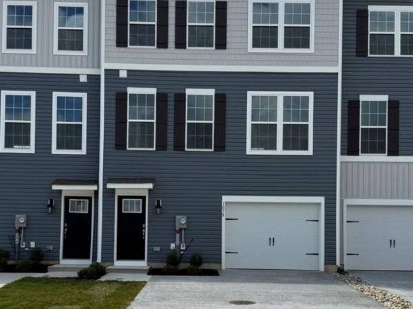 1078 MEADOWLARK DRIVE , FOGELSVILLE, PA 18051