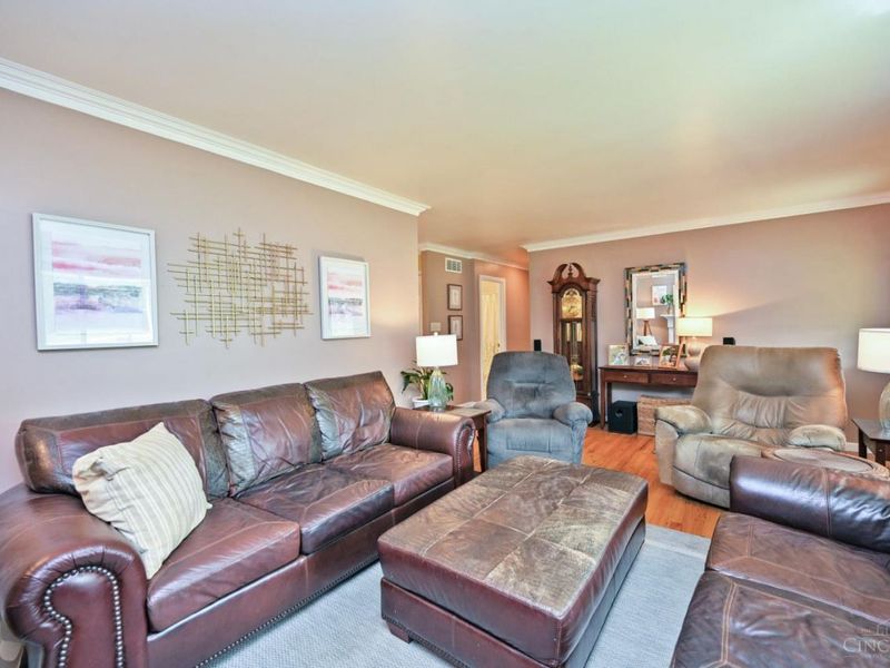 9099 Arrowhead Court, Springfield Township, OH 45231 Photo 12