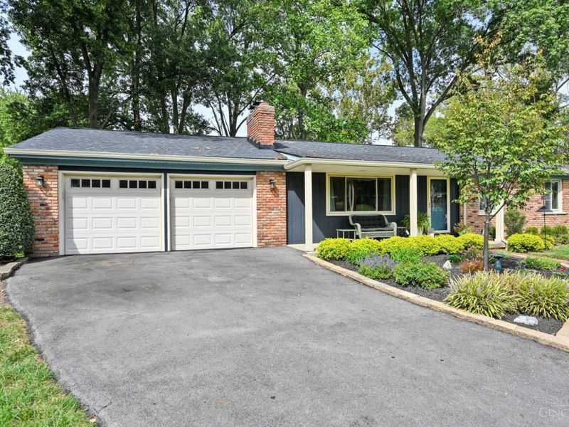 9099 Arrowhead Court, Springfield Township, OH 45231 Photo 3