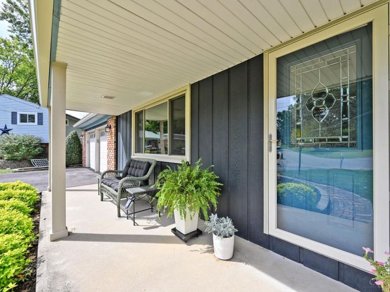 9099 Arrowhead Court, Springfield Township, OH 45231 Photo 6