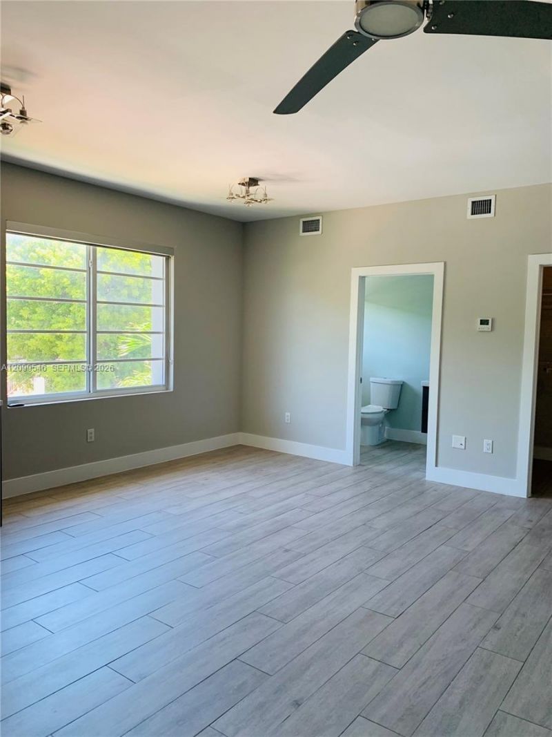 1100 10th St , Unit 17, Miami Beach, FL 33139 Photo