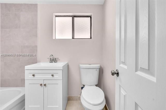 1165 Marseille Dr , Unit 3, Miami Beach, FL 33141 Photo