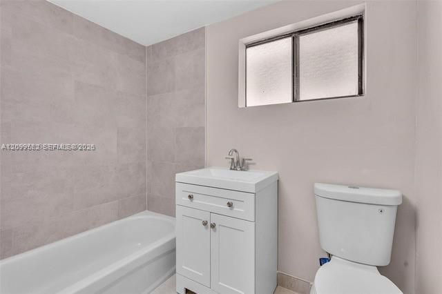 1165 Marseille Dr , Unit 3, Miami Beach, FL 33141 Photo