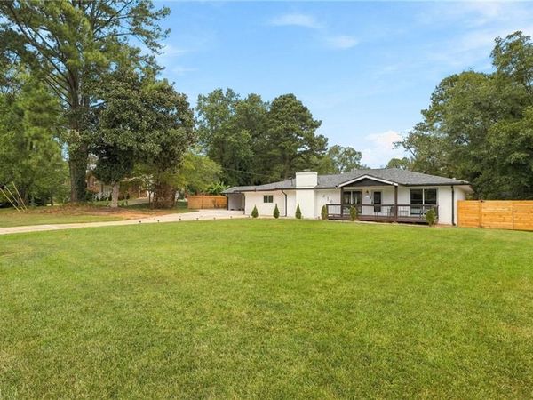 4166 Idlevale Drive , Tucker, GA 30084