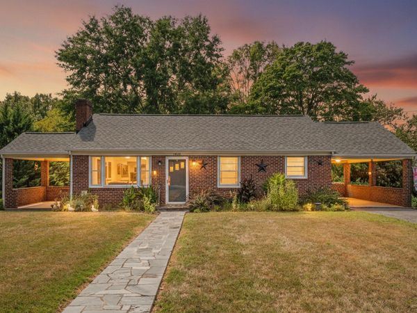 1435 Belmont DR , Bedford, VA 24523