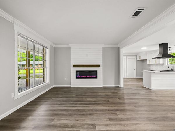 6415 Vineyard Dr, Baton Rouge, LA 70812