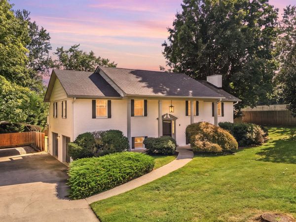 943 Radnor Rd, Maryville, TN 37804