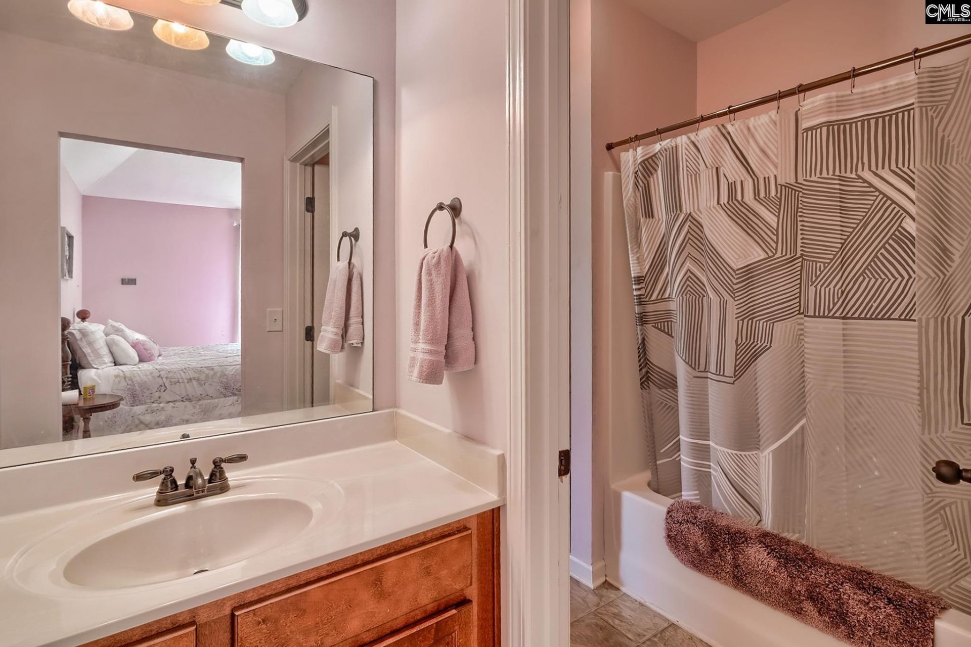 111 Saks Avenue  Photo 43