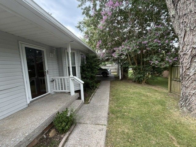 905 Patio Dr, Nashville, TN 37214 Main Photo