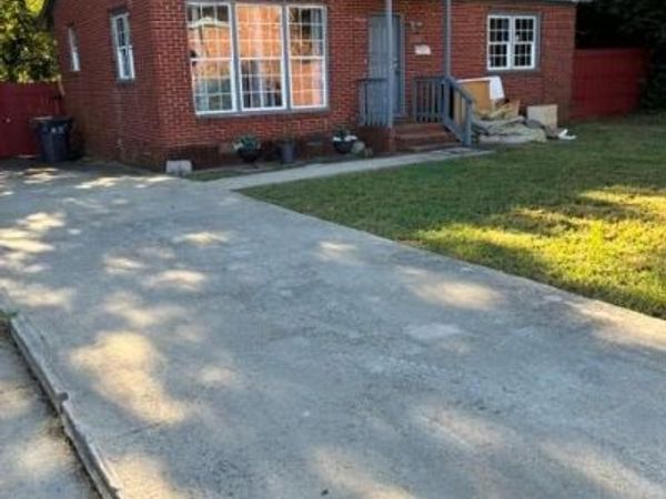 2520 Bancroft Street , Charlotte, NC 28206