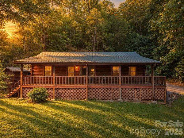 181 Seven Springs Road , Whittier, NC 28789