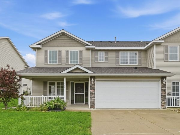 2101 Meadow Court, Unit 503, Des Moines, IA 50320