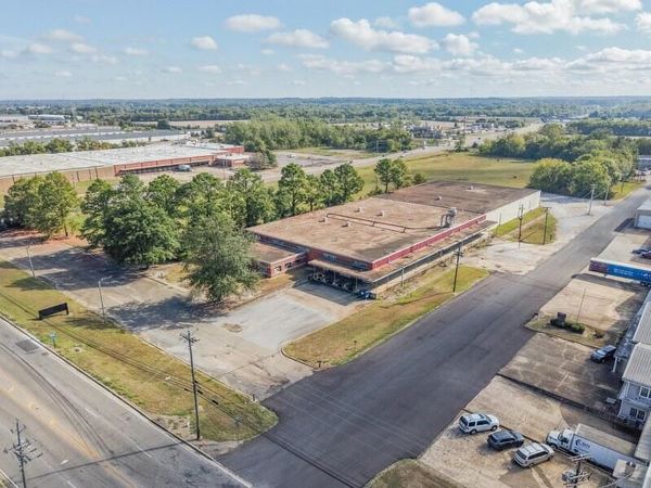 1590 S Green St., Tupelo, MS 38804