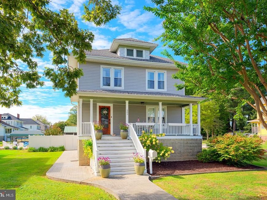 205 N Somerset Avenue, Crisfield, MD 21817 Main Photo