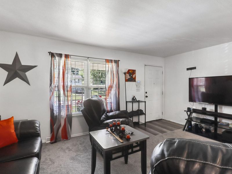 6580 Red Coach Lane , Reynoldsburg, OH 43068 Photo 9
