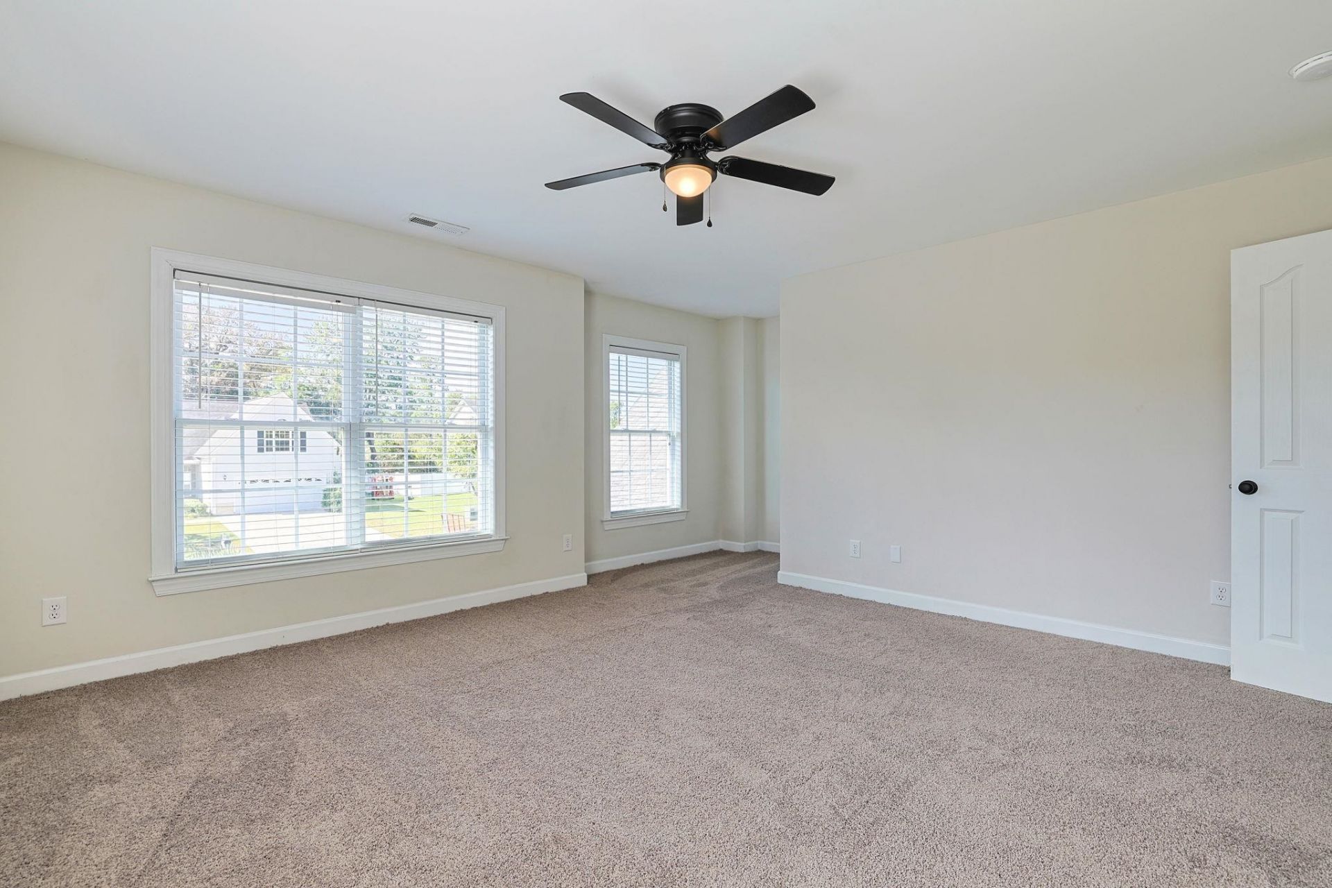 176 Dunbarton Ln. Photo 24