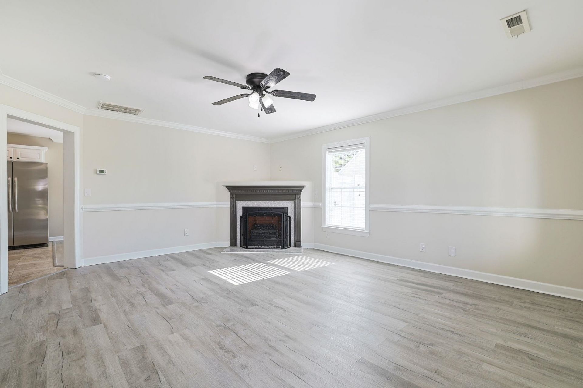 176 Dunbarton Ln. Photo 3