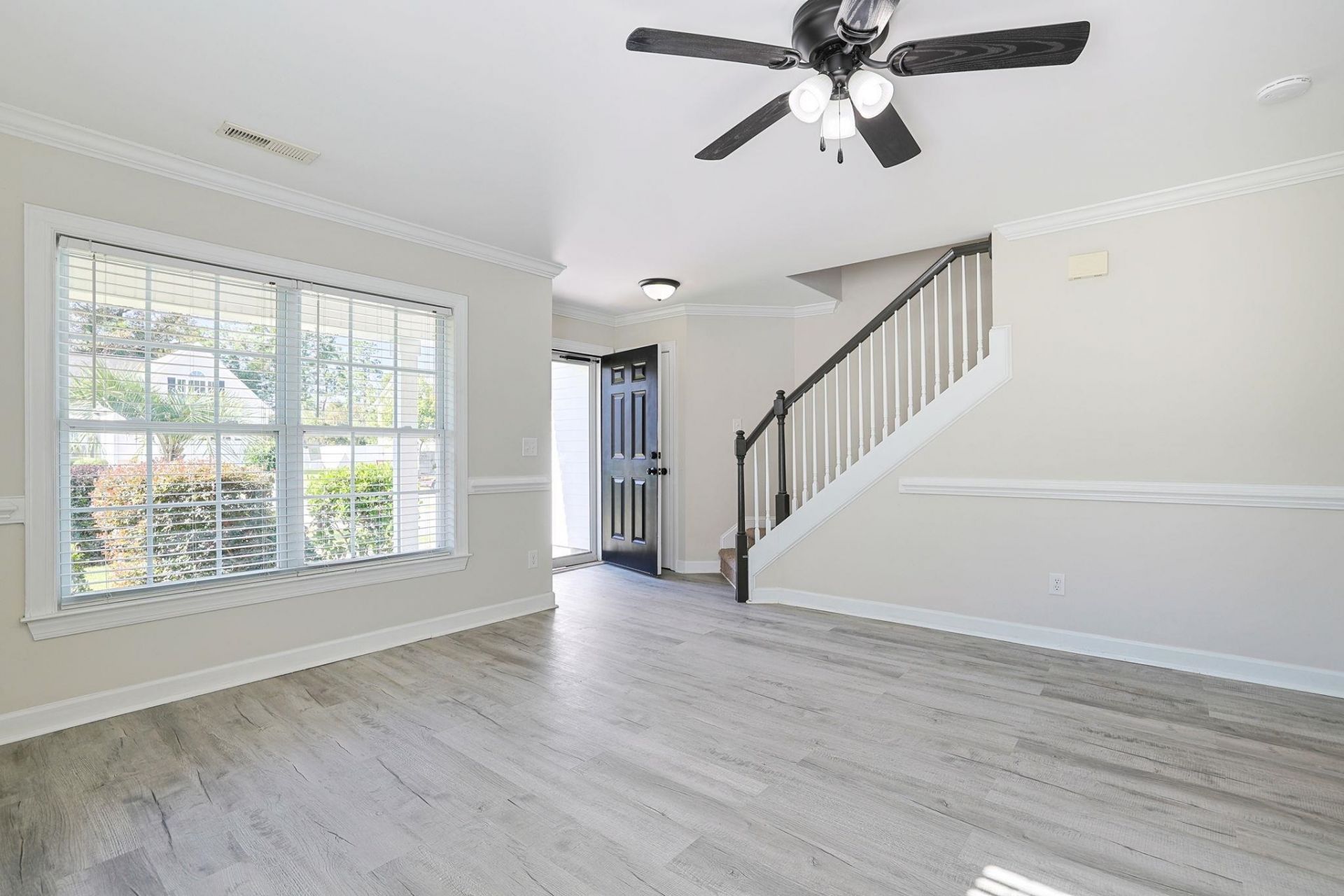176 Dunbarton Ln. Photo 5