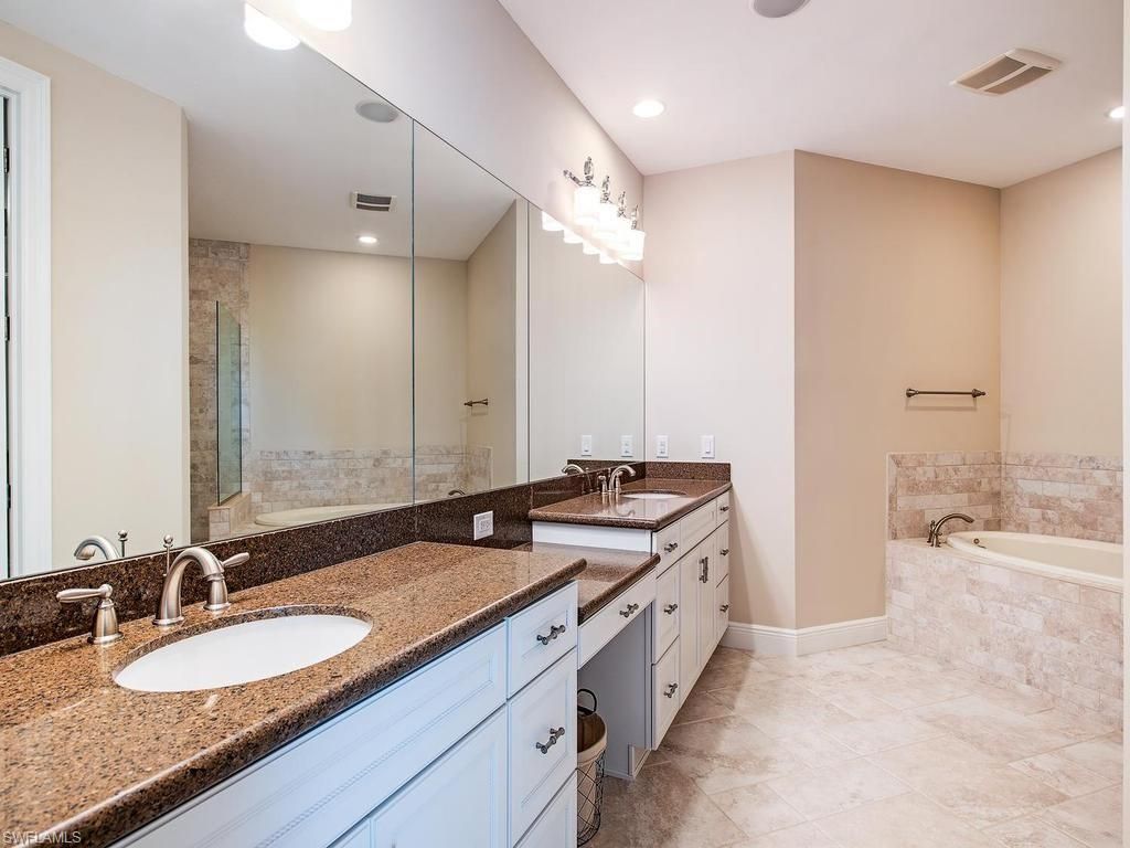 2550 Marquesa Royale Ln , Unit 201, Naples, FL 34109 Photo