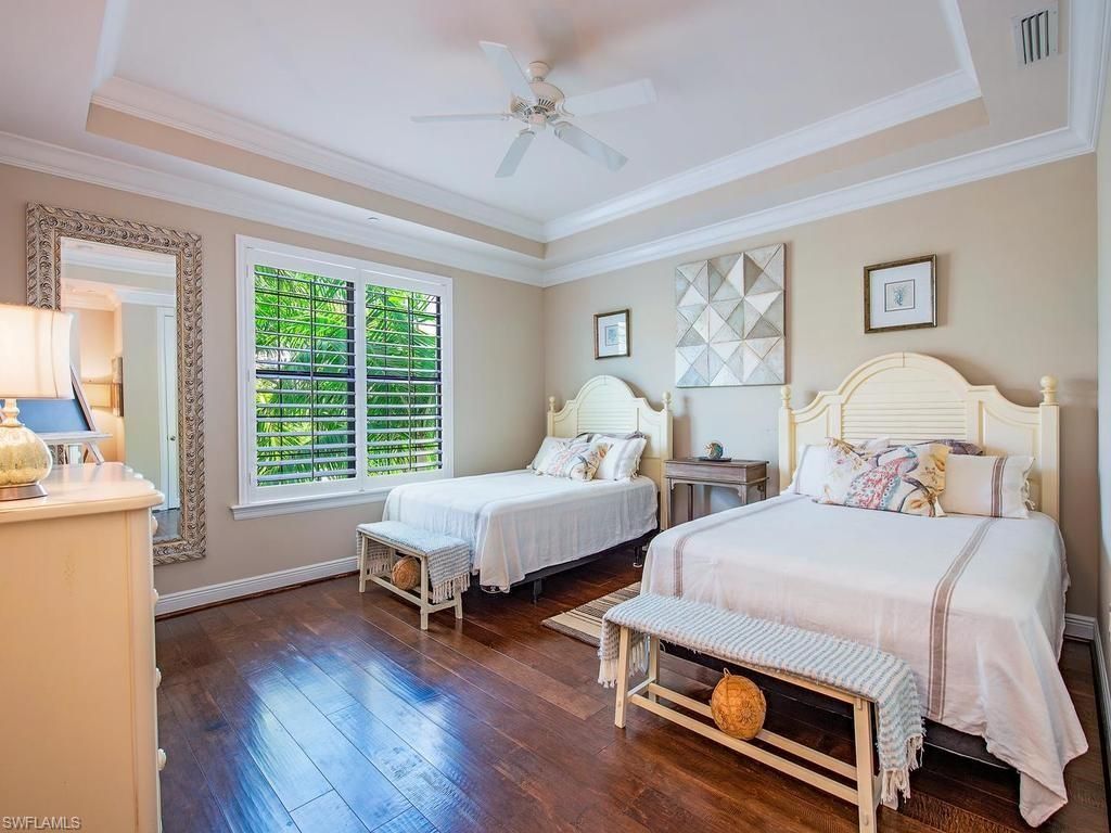 2550 Marquesa Royale Ln , Unit 201, Naples, FL 34109 Photo