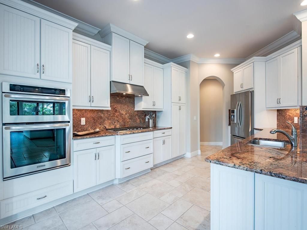 2550 Marquesa Royale Ln , Unit 201, Naples, FL 34109 Photo