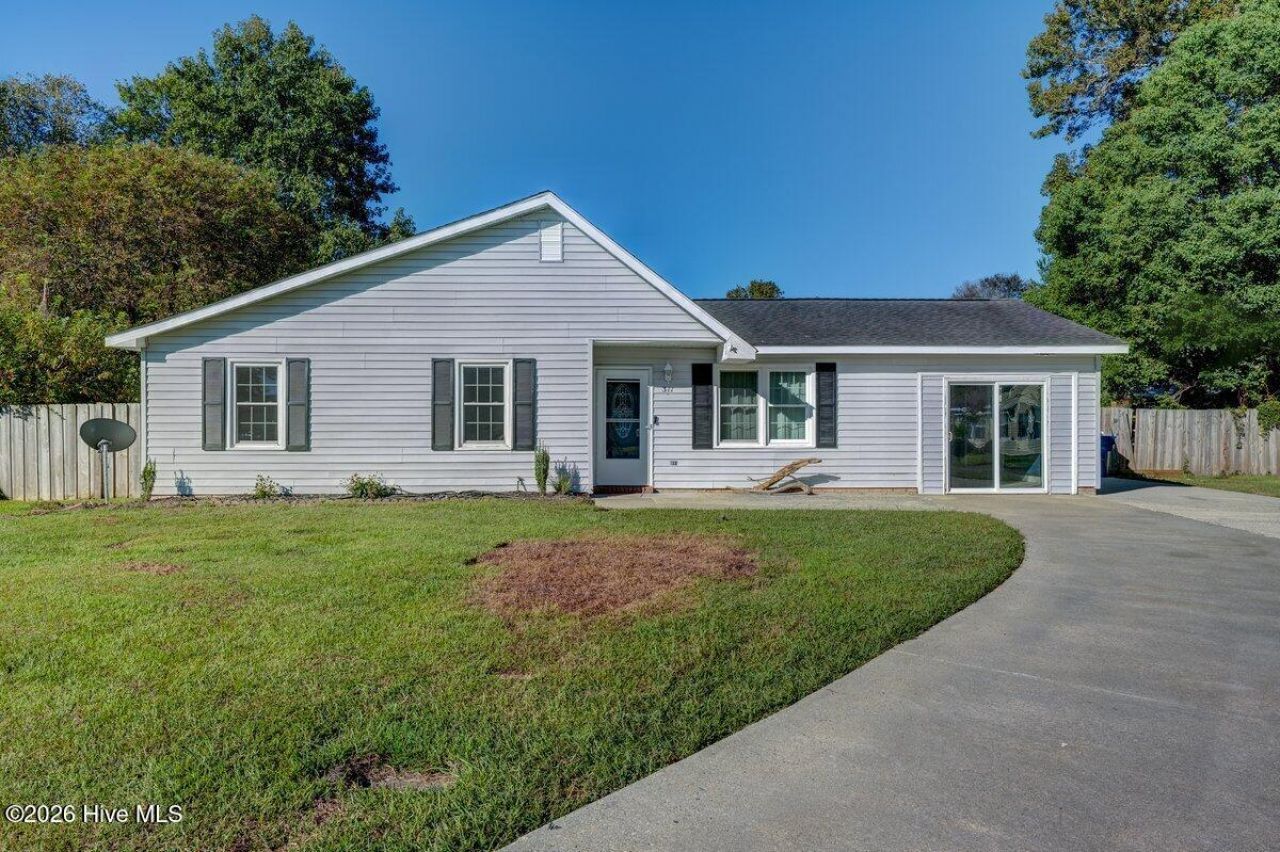 311 Deacon Court, Havelock, NC 28532 Main Photo