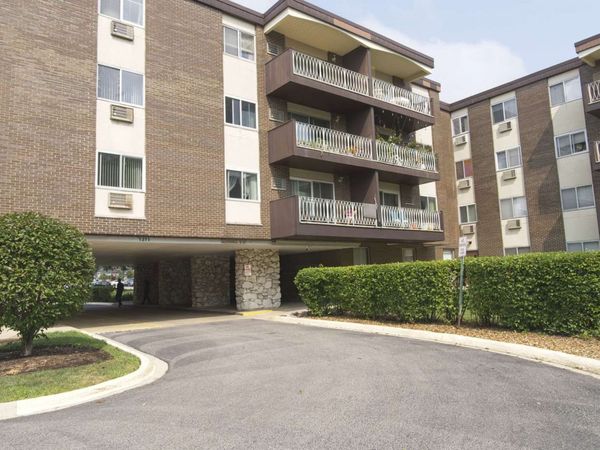1311 S Finley Road , Unit 213, Lombard, IL 60148