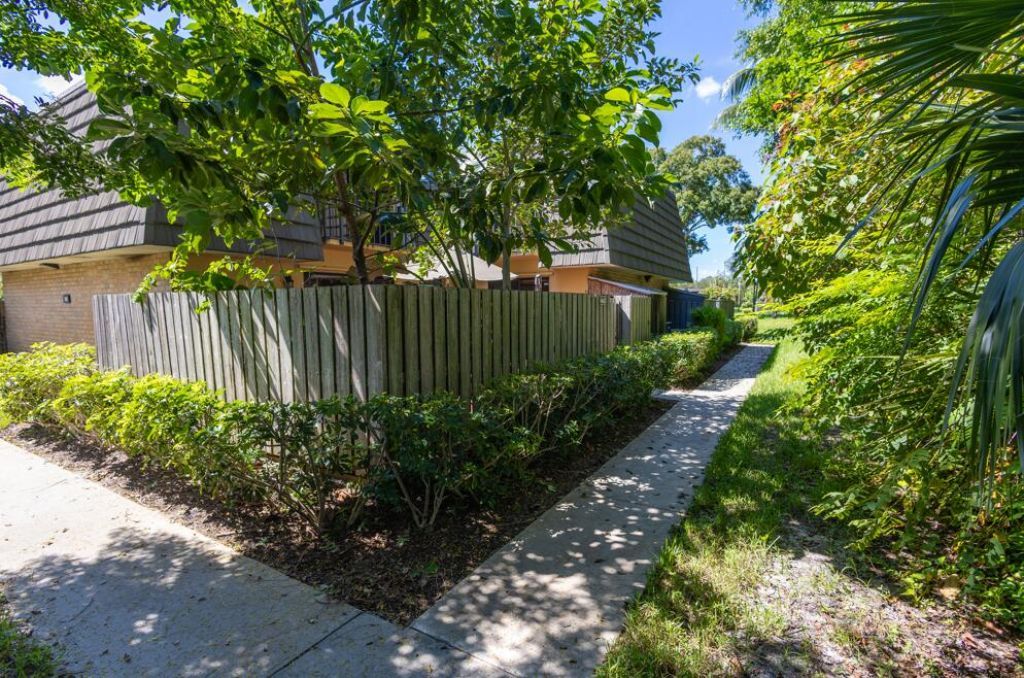 4603 46th Way, West Palm Beach, FL 33407 Photo