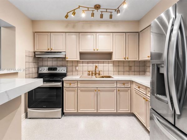 1459 42nd St , West Palm Beach, FL 33407