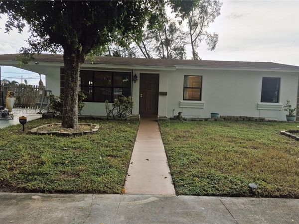 1459 42nd St , West Palm Beach, FL 33407