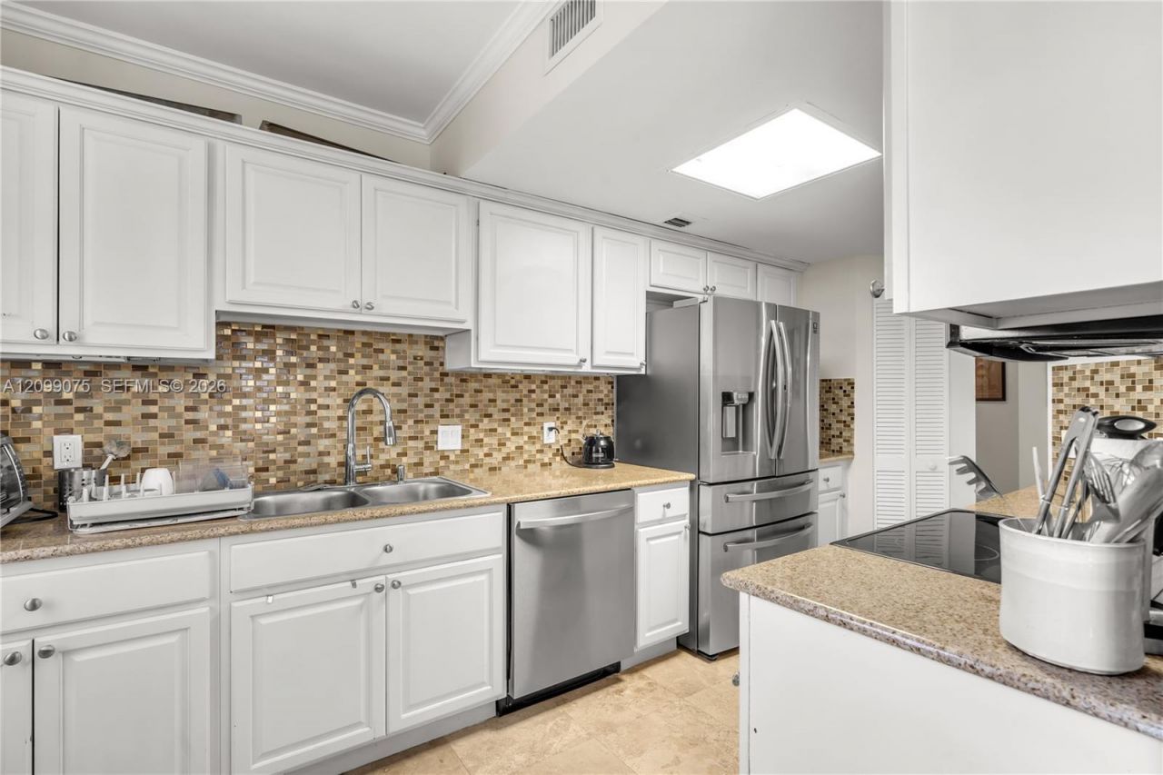 701 Brickell Key Blvd , Unit 1004, Miami, FL 33131 Photo