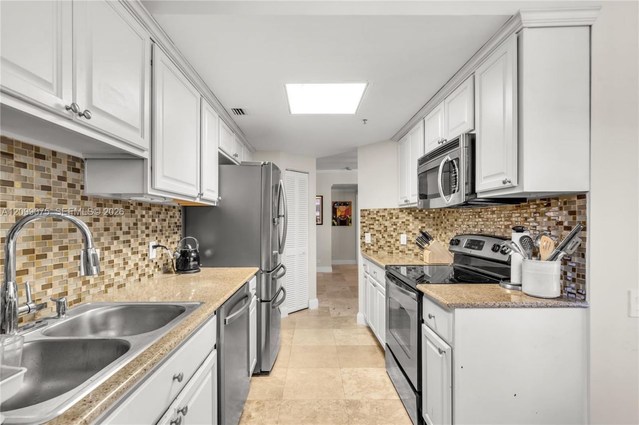 701 Brickell Key Blvd , Unit 1004, Miami, FL 33131 Photo