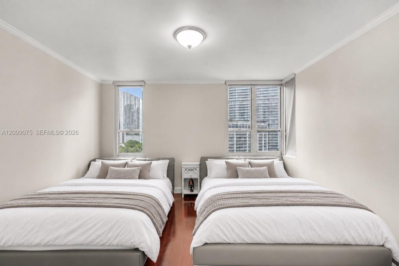 701 Brickell Key Blvd , Unit 1004, Miami, FL 33131 Photo