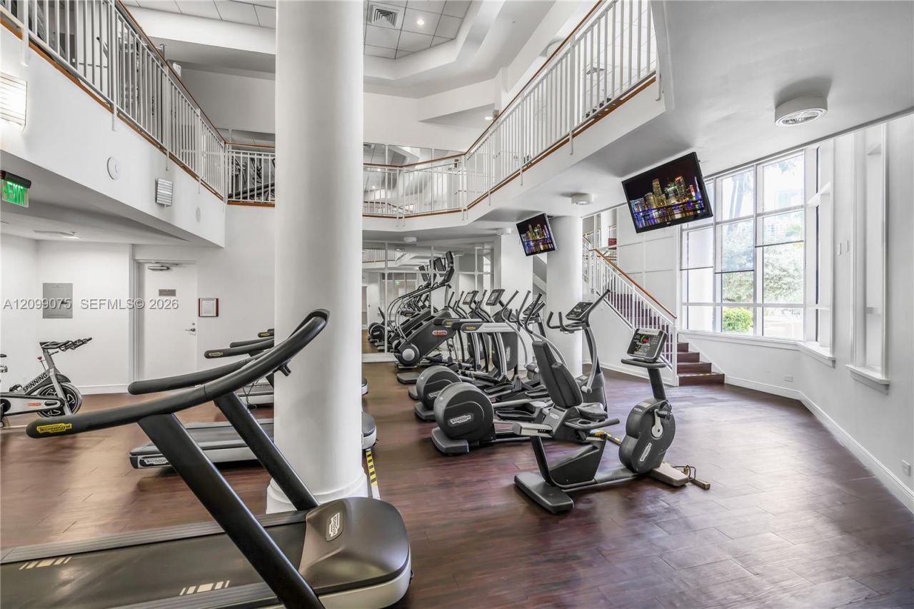 701 Brickell Key Blvd , Unit 1004, Miami, FL 33131 Photo