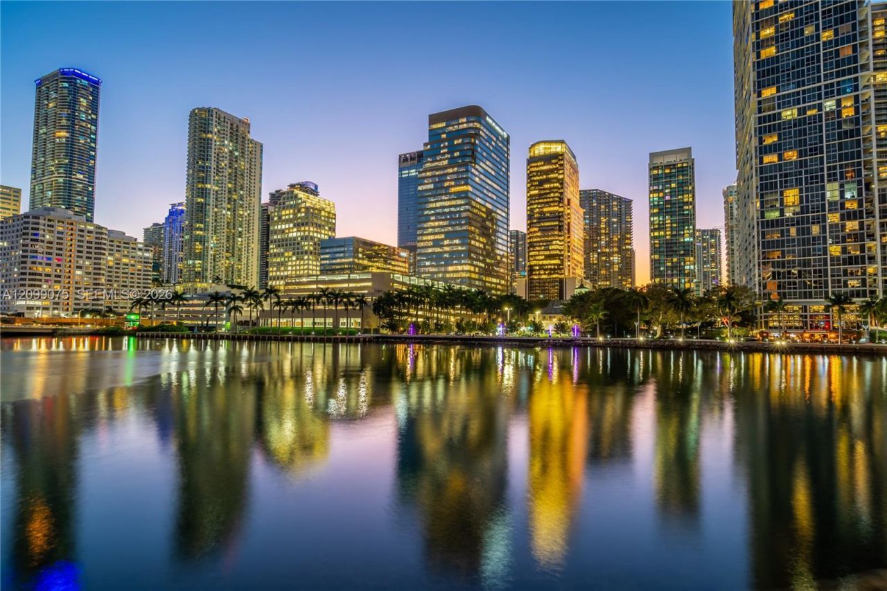701 Brickell Key Blvd , Unit 1004, Miami, FL 33131 Photo