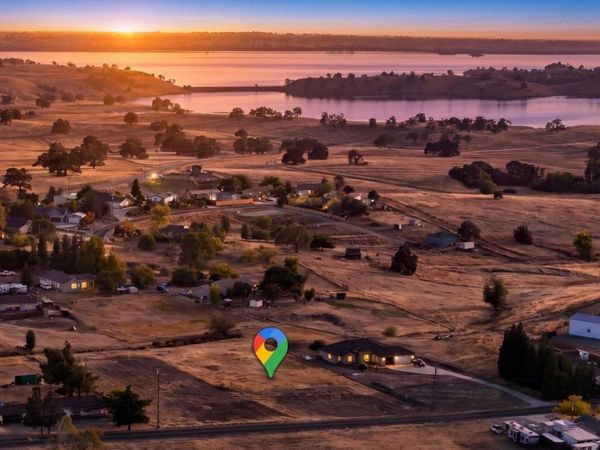 3376 Village Dr, Ione, CA 95640