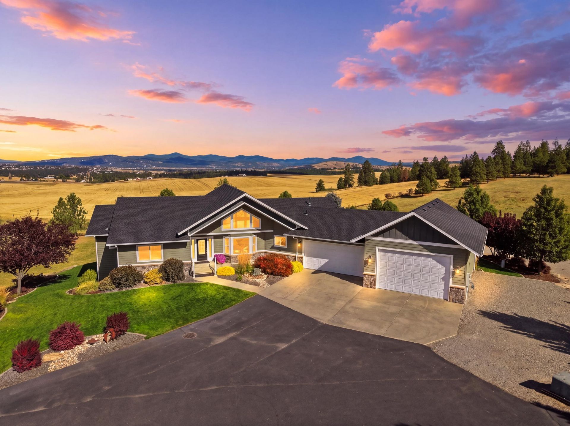 6105 S Harvest Ln, Greenacres, WA 99016 Main Photo
