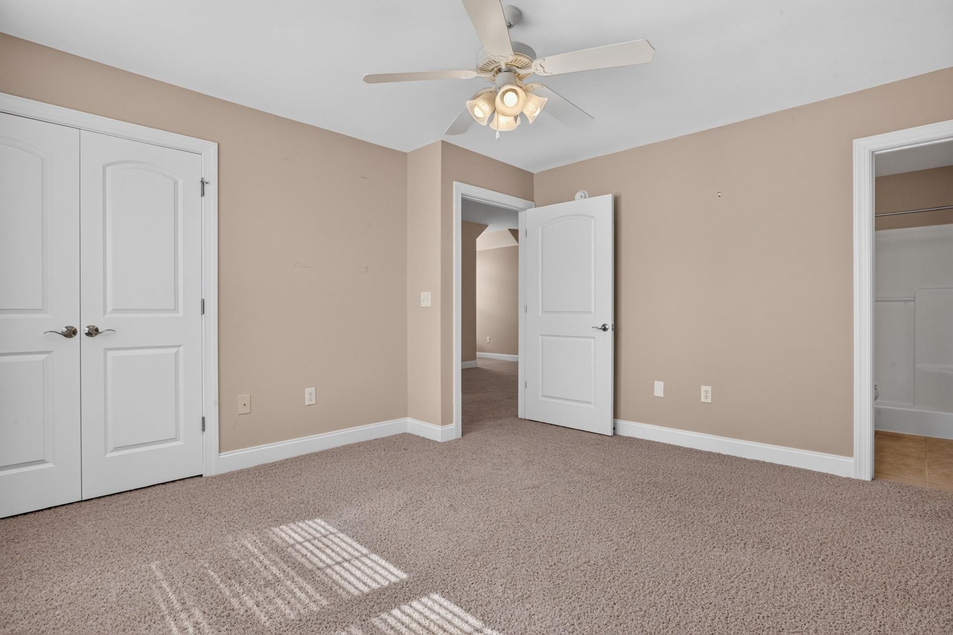 1005 Kelly Ct. Photo 28