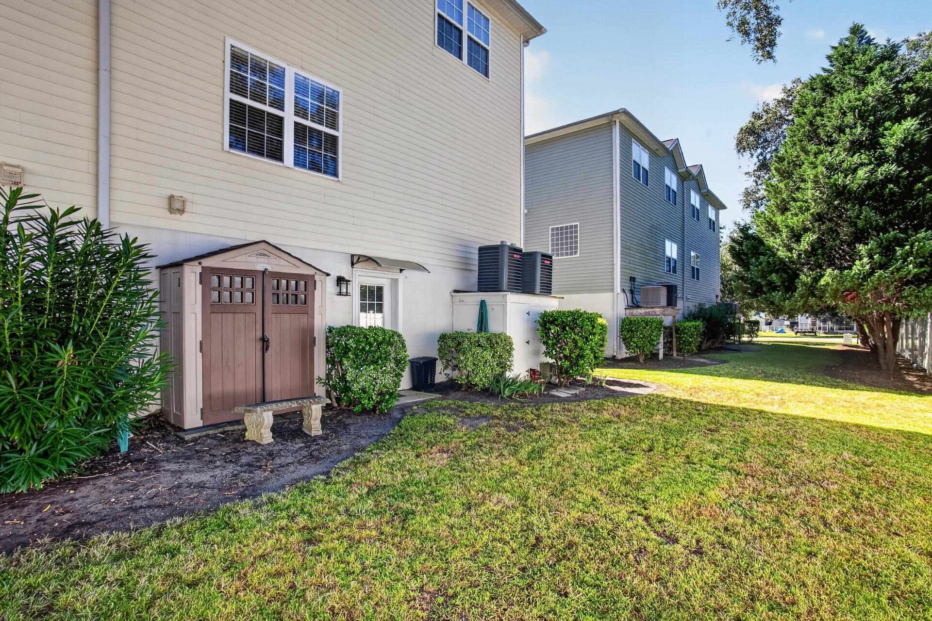 1005 Kelly Ct. Photo 36