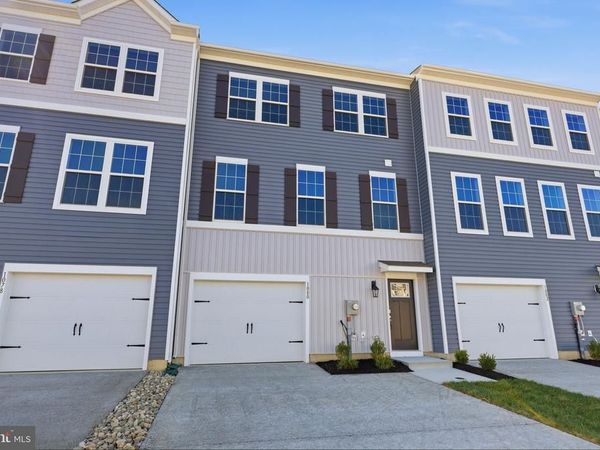 1080 MEADOWLARK DRIVE, FOGELSVILLE, PA 18051