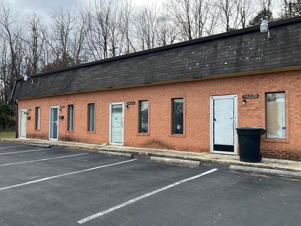 5820 Williamson Road, Roanoke, VA 24012