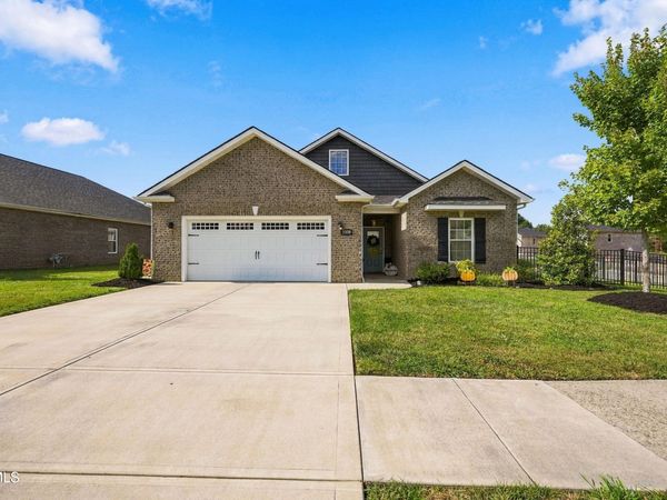 2328 Haystack Circle, Piney Flats, TN 37686