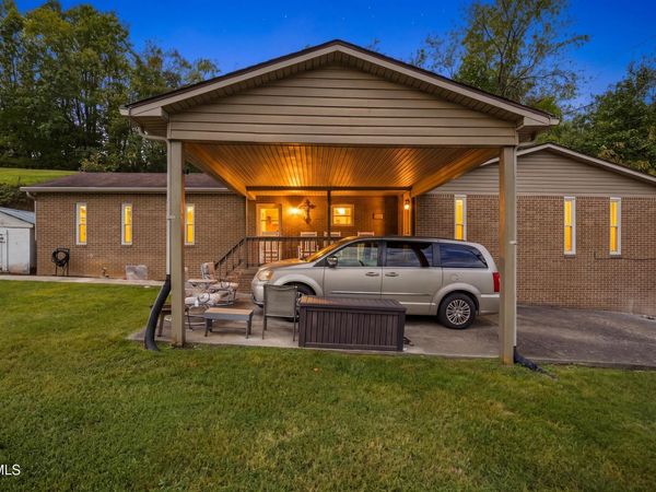 544 Possum Creek Road, Bluff City, TN 37618