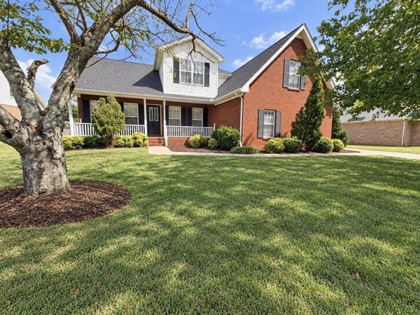 1818 Bridget Dr , Murfreesboro, TN 37129