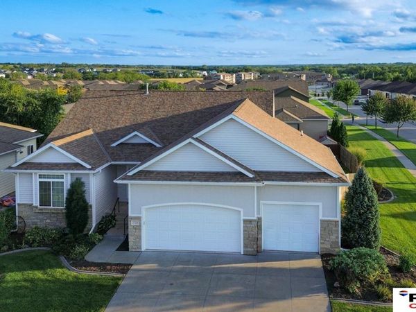 2725 Hoy Street, Lincoln, NE 68516