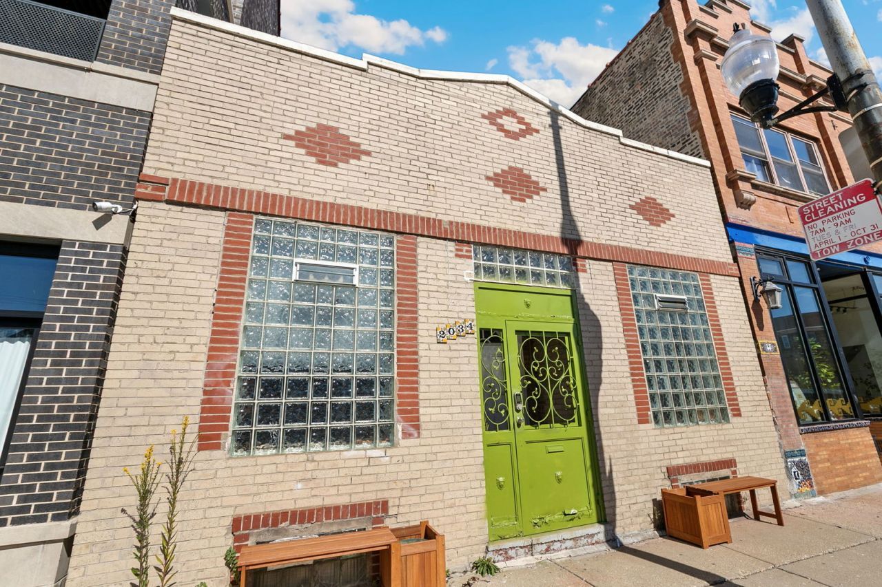 2034 W 18th Street, Chicago, IL 60608 Main Photo