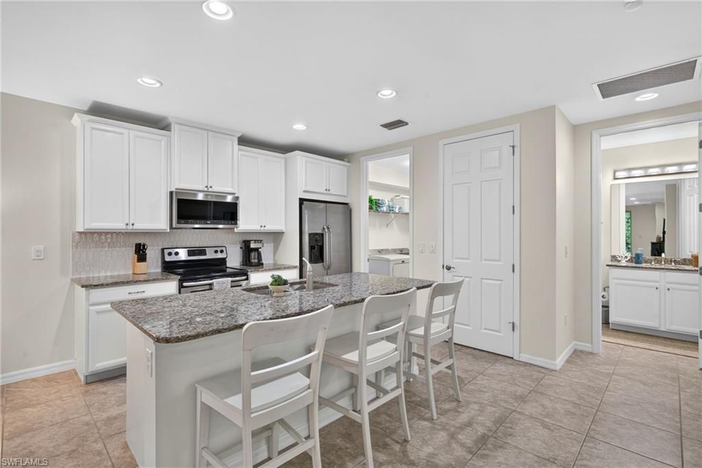 14939 Edgewater Cir , Naples, FL 34114 Photo